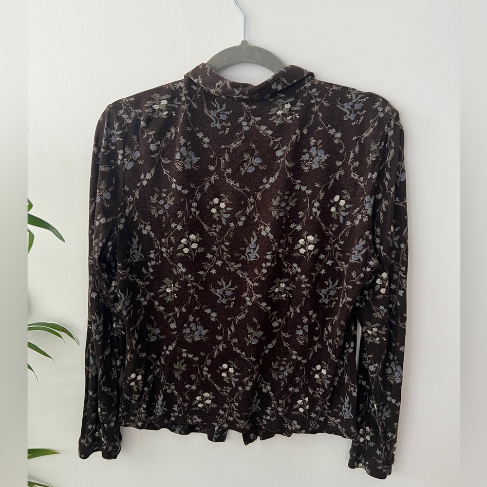 Blouses - Picture 2 of 3